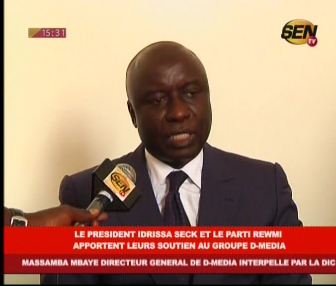 Video: Idrissa Seck se rend au Groupe de D Médias : pour apporter son soutien a Mansour Diop. Regardez