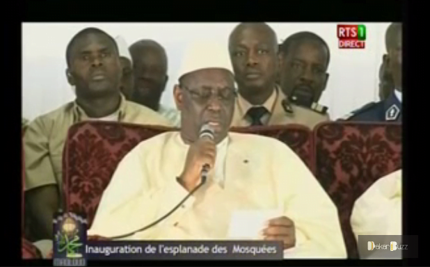 Vidéo: Macky Sall compte reprendre les travaux de la Grande mosquée de Tivaouane…