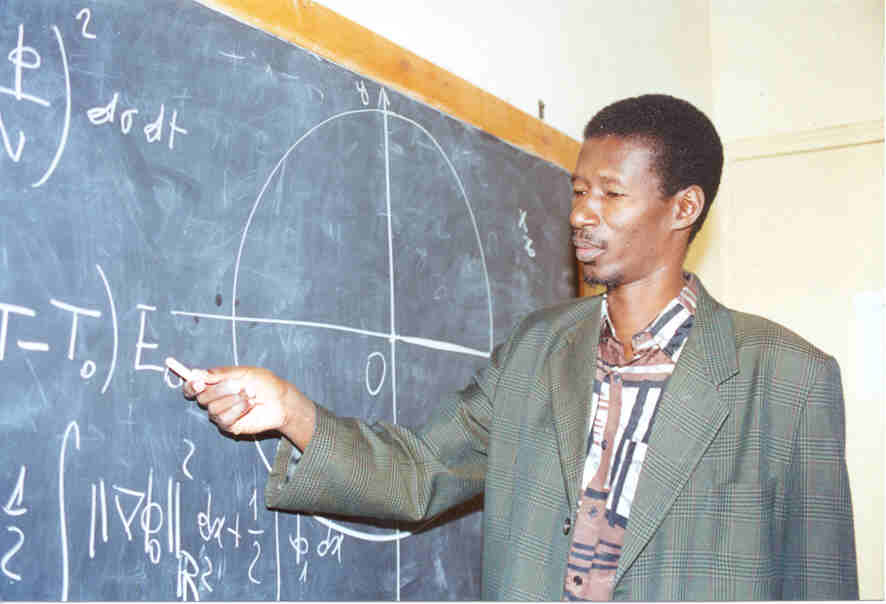 Le ministre Mary Teuw Niane: « J&rsquo;ai été à l&rsquo;école par accident »