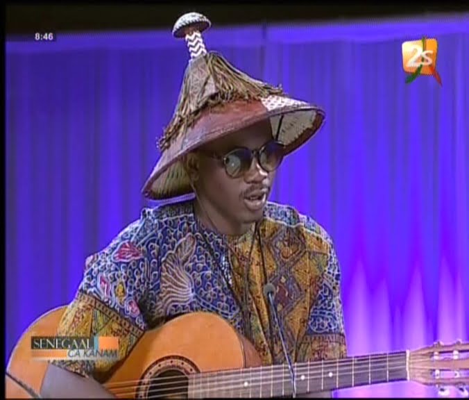 Vidéo- Tounkara s’atttaque à son invité Gawlo, à mourir de rire