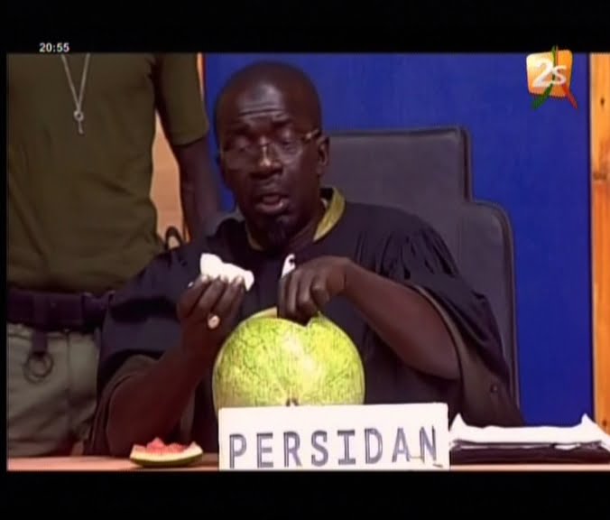 Sketch Rirou Tribunal – Episode 44