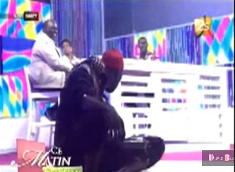 Vidéo-Les délires de Yoro sur le plateau: « Ce matin c’est à nous… »