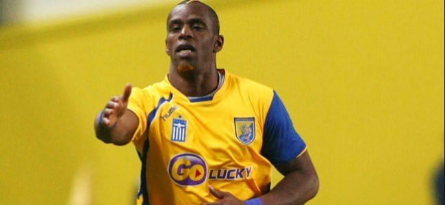 Henri Camara marque son 9ème but cette saison en Grèce
