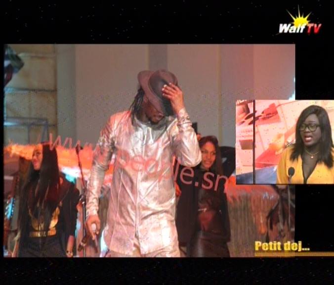 Vidéo: Infos people dans Petit Dej de walf tv Du 04 Janvier 2016. Regardez