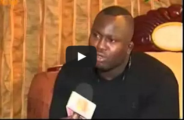 Vidéo: Le combat Modou Lô vs Gris ficelé?. Regardez