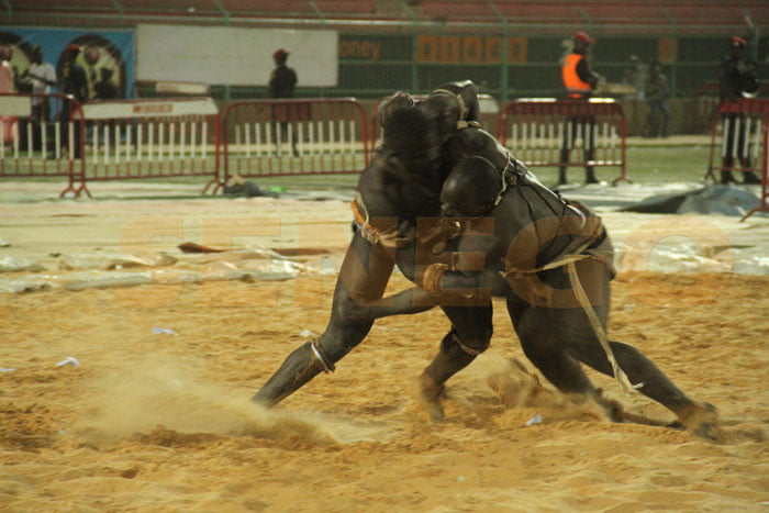 Moussa Ndoye bat Tonnerre (10)