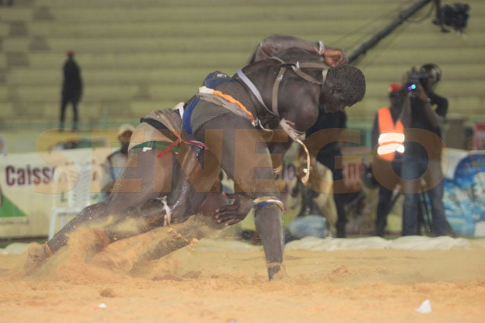 Moussa Ndoye bat Tonnerre (7)