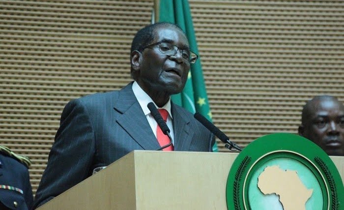 Mugabe tance Macky et cie: Il y a trop de liens entre eux et leurs anciens colons