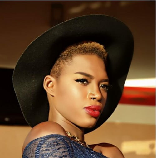 (5) Le shooting glamour et sexy du mannequin Khady Ba