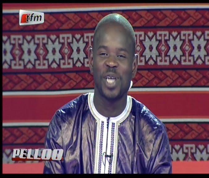 Vidéo- Tapha Diarabi chante  Sama Mbax et fait pleurer Pape Cheikh