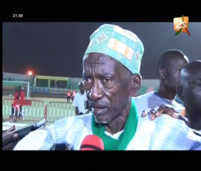 Vidéo: Le vieux qui a baptisé Serigne Dia Bombardier parle..Regardez