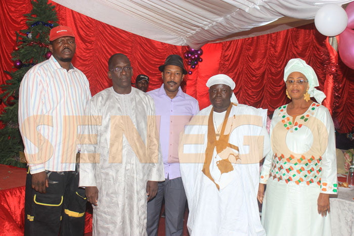 Arbre de noel au cabinet de Abdoulaye Diouf Sarr (9)