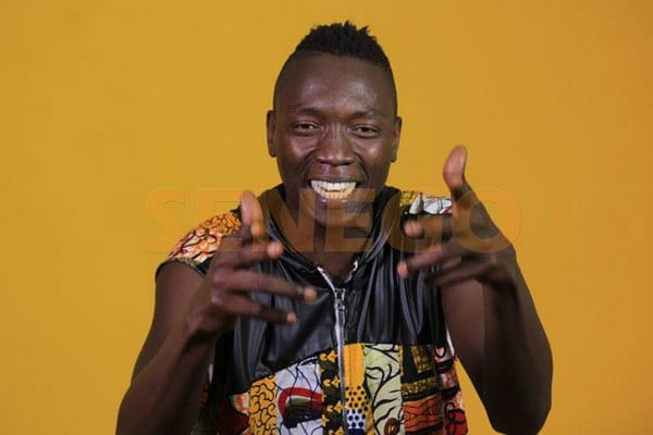 Senego TV: Le freestyle inédit de Baye Babou défiant les rappeurs sénégalais… Regardez