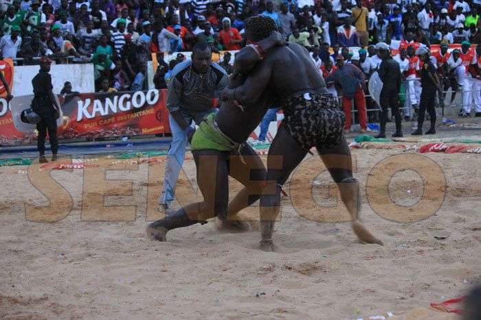 Boy Sèye bat Diène Kairé (15)