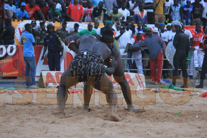 Boy Sèye bat Diène Kairé (16)