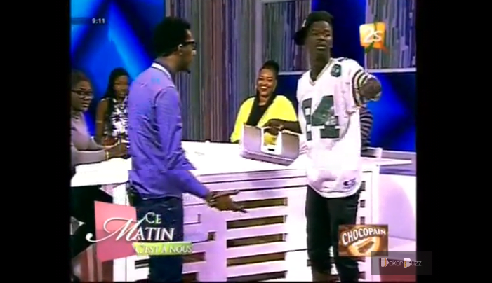 Vidéo: Les délire de Makhfouss sur le plateau, ce  matin c’est à nous…Regardez