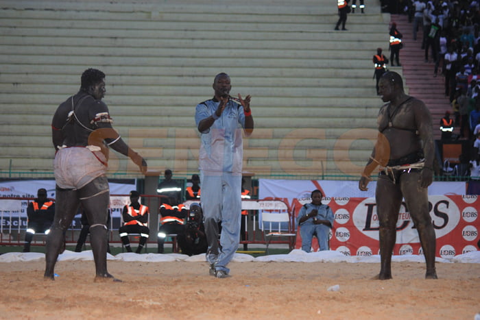 Gris 2 bat Ablaye Ndiaye (1)