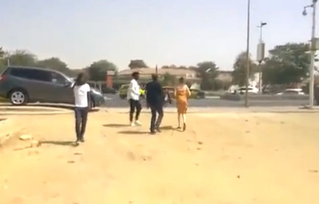 (Vidéo) Colère de Maah Keita du groupe Takeifa, elle se retire de la voiture…