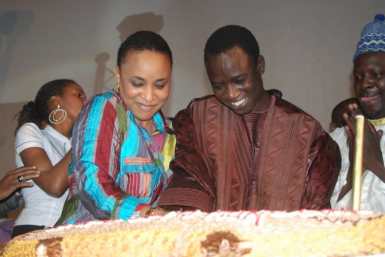 Vidéo: Thione Seck a fêté la Saint Valentin avec Tata Kiné Diouf