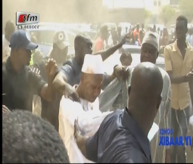 Vidéo: Abdoulaye Wilane malmené à la Maison du parti par le camp du « Non »…Regardez