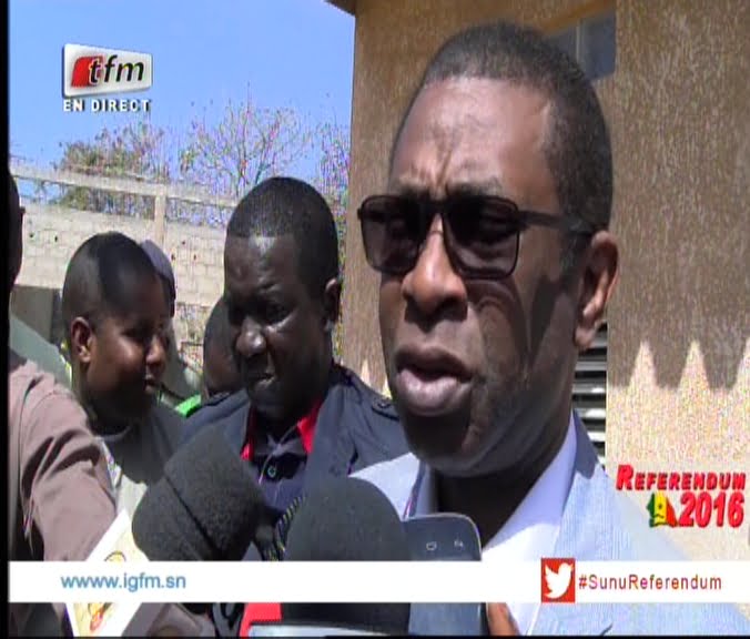 Video: Réaction de Youssou Ndour après avoir voté. Regardez