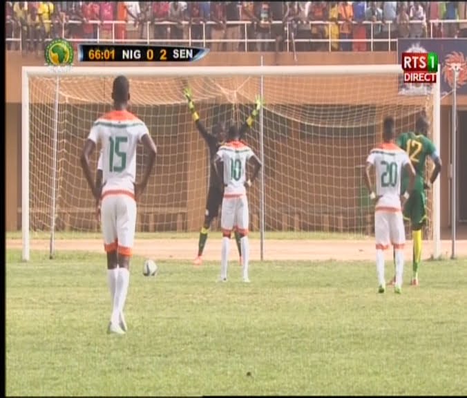 Vidéo- Niger 1-2 Sénégal But du Niger sur Penalty après une faute de main de Cheikh Ndoye