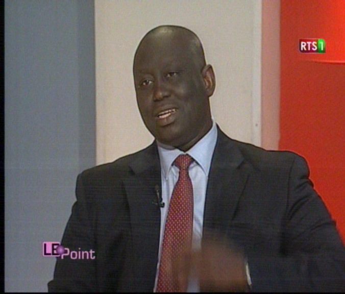 Vidéo: Alioune Sall  » Malick Gackou a felicité le camp du Oui mais … »
