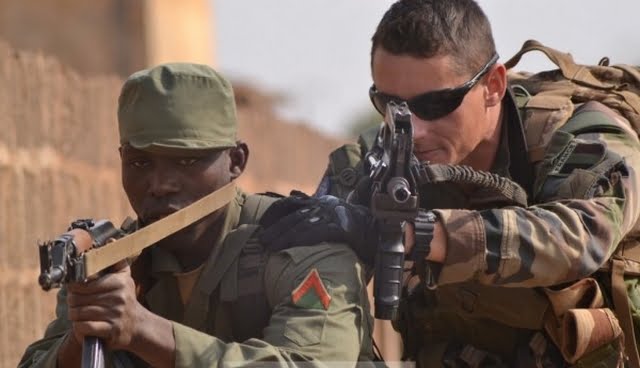 Attaques à Bamako : les assaillants repoussés, l’hôtel sécurisé