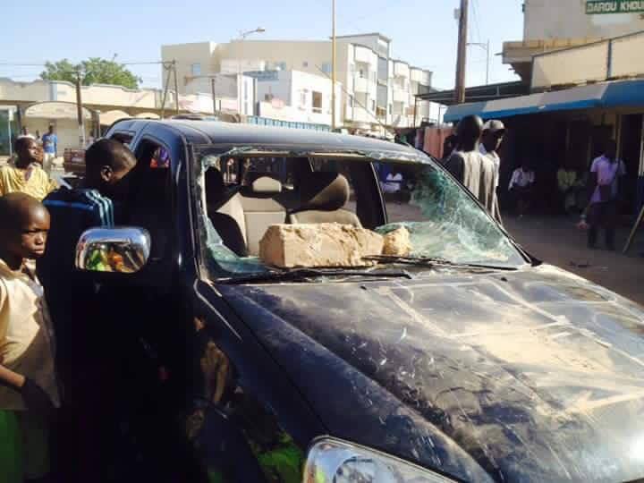 Touba : Cissé Lo  fait usage de son pistolet après la casse de son véhicule