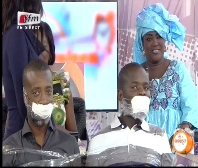 Regardez ce que les animatrices de Yewoulenn font à Bouba Ndour et à Pape Cheikh Diallo