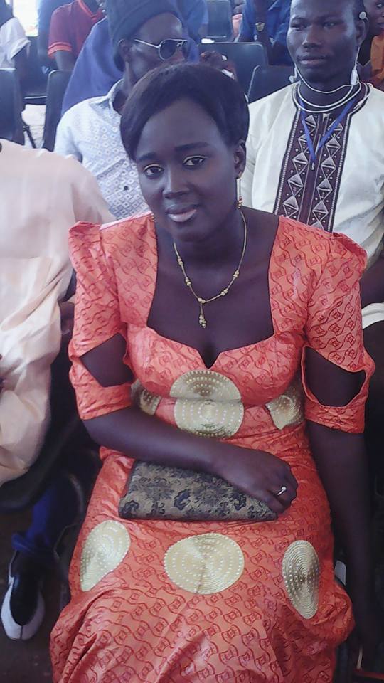 Diarra Bousso Ndao, membre fondatrice APR Touba : Macky est abusé par des soit disant « Lourds » qui sont en réalité des « Poids plumes »