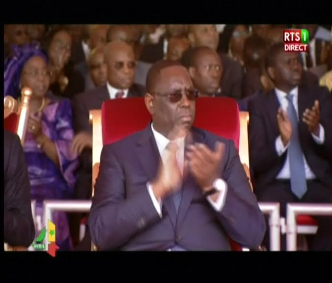 Suivez en direct Le Défilé du 04 Avril 2016 sur la 2stv