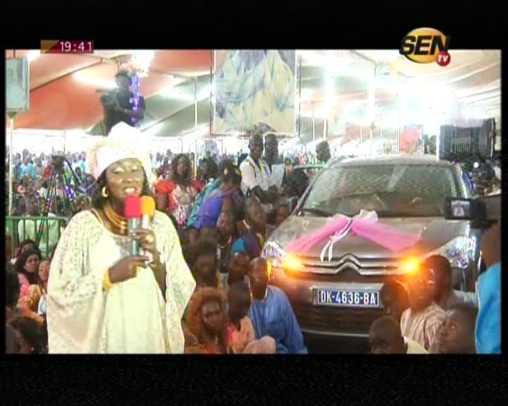 Vidéo:La nouvelle voiture de Cheikh Béthio Thioune, offerte par sa femme, coûte 15 millions F…Regardez