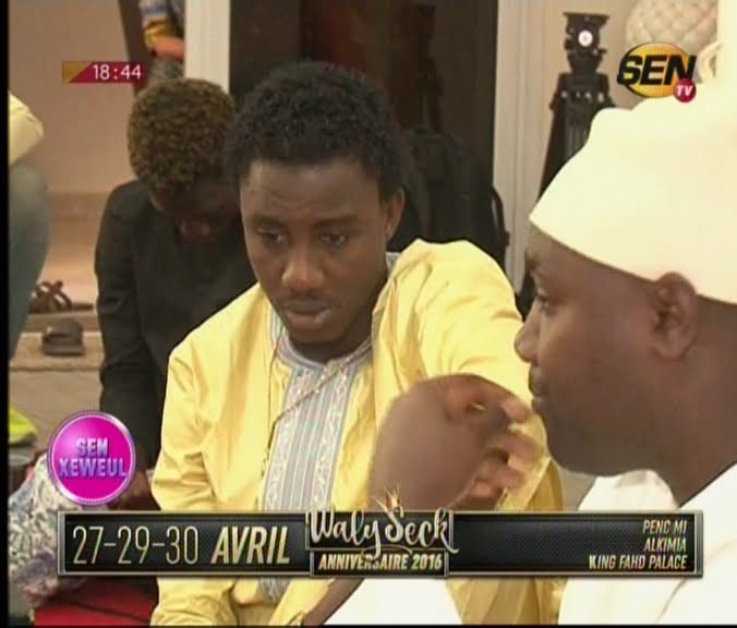Vidéo:  Pour son anniversaire prévu  aujourd’hui, Waly Seck fait réciter le Coran chez lui