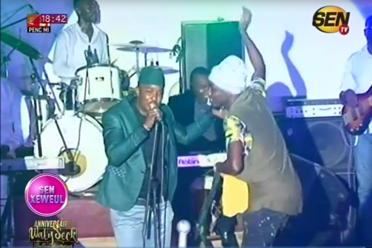 Vidéo: Quand Cheikh Sarr chante à l’anniversaire de Waly Seck