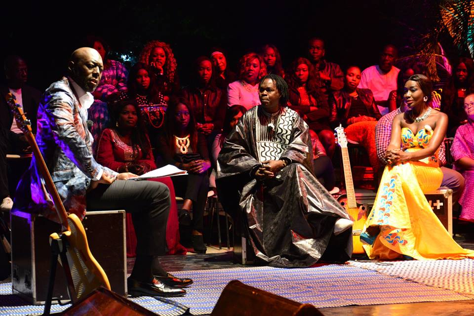 Photos- Coumba Gawlo Seck sur le plateau de + d’Afrique de Canal+