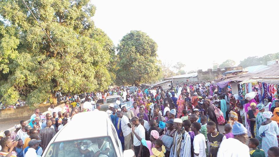 (Photos) En tournée en Casamance, Idrissa Seck accueilli par une marée humaine à Kandialon