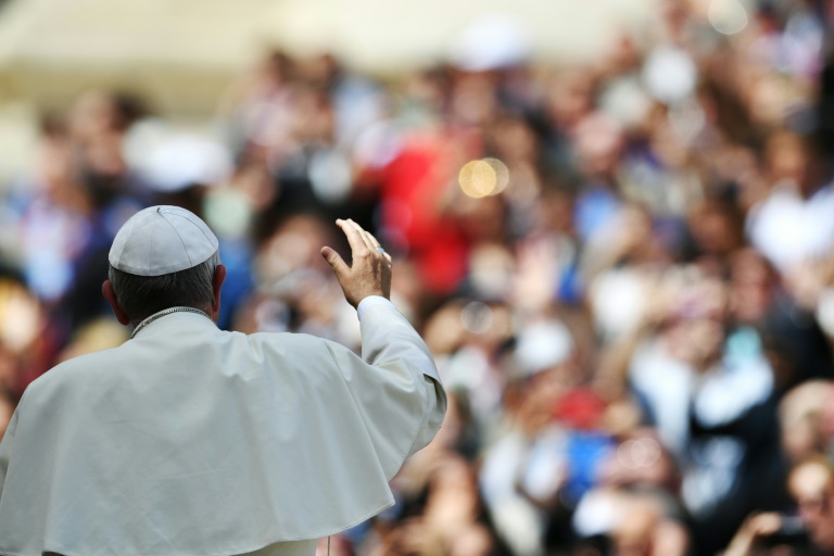 Vatican: le pape publie ses directives sur la famille et le mariage