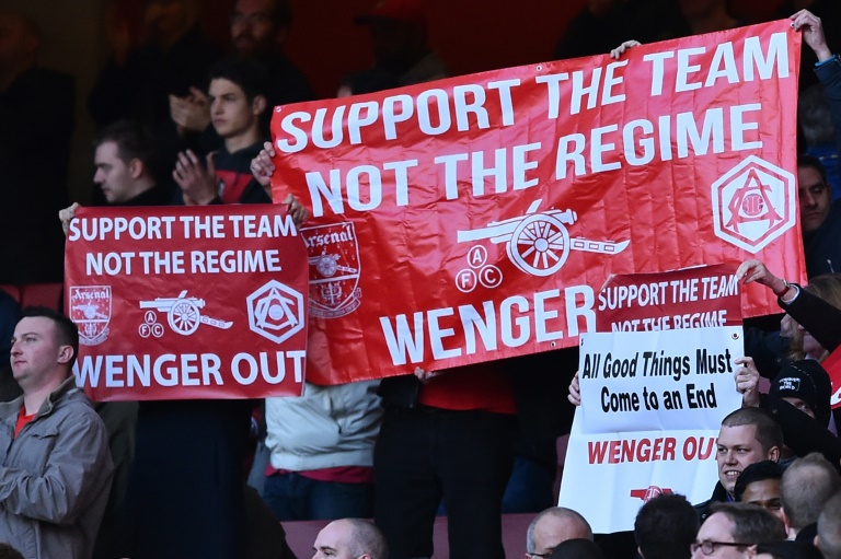 Arsenal: Wenger critiqué par une partie de l’Emirates Stadium