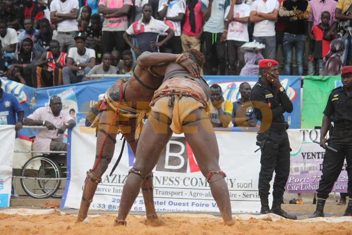 Papa boye Djine-combat-drapeau-aba_7347