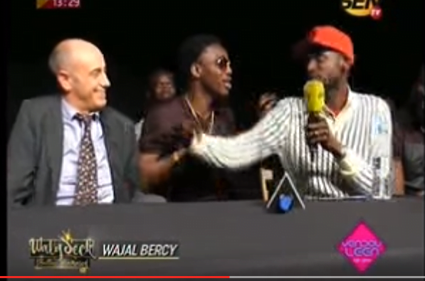 Vidéo: Saneex à Waly Seck :  » Je veux que Shakira joue en play back à Bercy lors de ta soirée « 