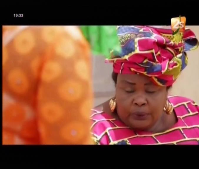 Sketch « Kooru Mère Dial » du Dimanche 19 Juin 2016 – Episode: « Nioukhite le paresseux»