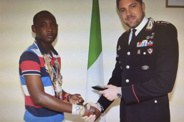 Cheikh Seye Kandji ou le « modou modou » devenu une icone en Italie