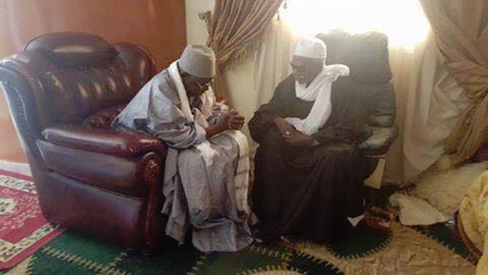 Al Amine a presenté les condoléances de la Hadara Tidjaniyya à Serigne Cheikh Sidy Mokhtar Mbacké