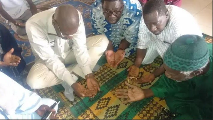 Le maire Abdoulaye Thimbo offre du Soukeurou Koor aux 12 mosquées de la commune de Pikine-Est
