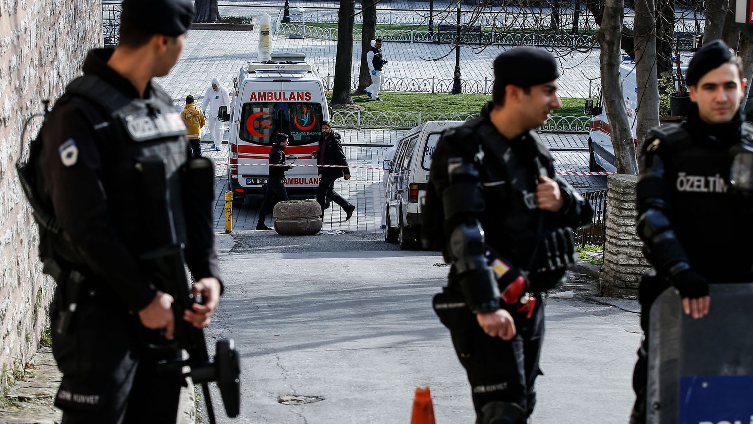 Istanbul: l’attentat porte « la marque » de l’EI selon le chef de la CIA
