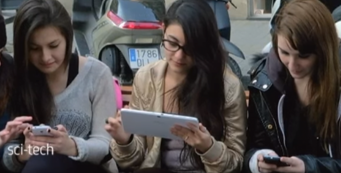 Vidéo: Les smartphones à l’origine de nos troubles visuels et neurologiques – Regardez.