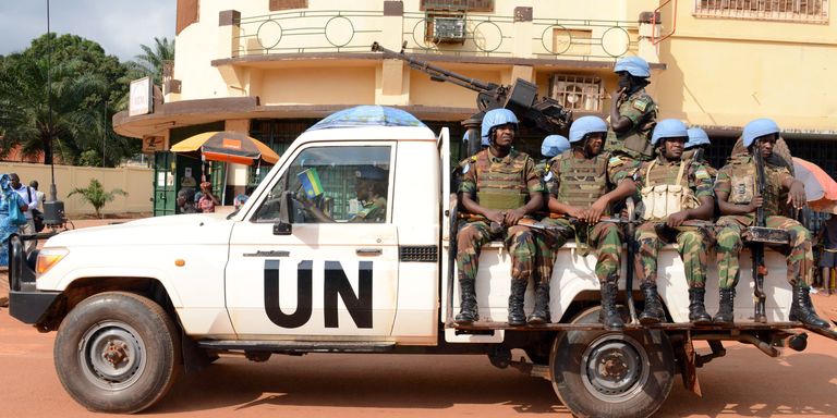 Mali: Sept Casques bleus blessés par un engin explosif improvisé (ONU)