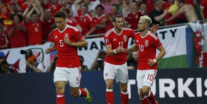 Euro 2016 : Pays de Galles et Angleterre passent, Slovaquie espère…