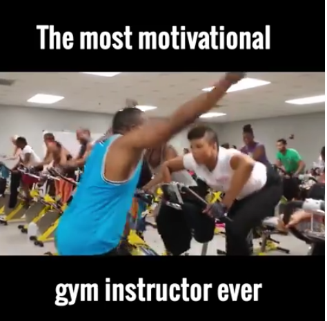 Vidéo: Une séance de gym pas comme les autres . Regardez